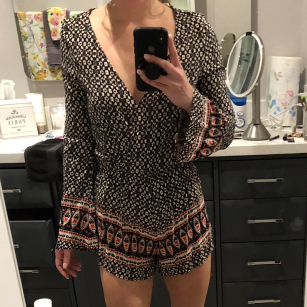 Long sleeve shorts romper